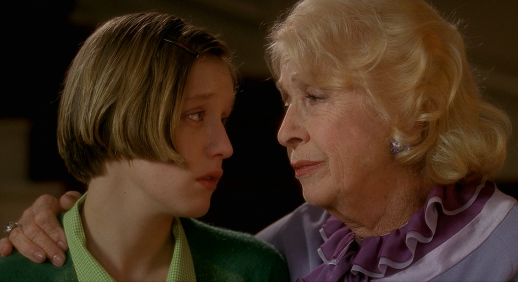 8 женщин фильм 2001. Восемь женщин содержание. Франсуа озон фильм 8 женщин. Восемь женщин содержание. 8 женщин (2002).