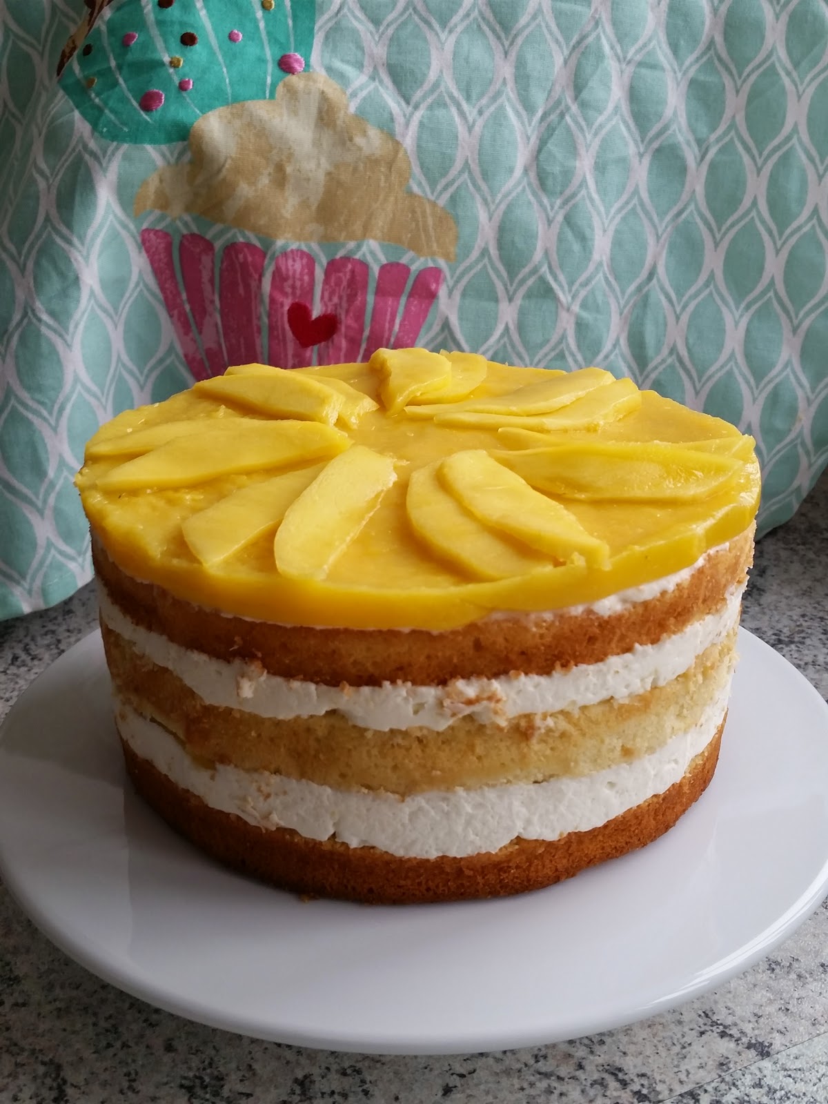 Karins leckerer Backzauber: Mango-Kokos-Torte