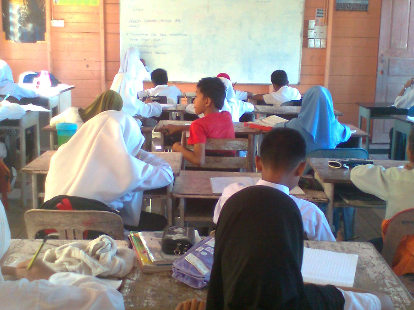 LoNgK@i_2U (*_*) ULANGKAJI SAINS TAHUN 5 Tajuk Tenaga (2013)