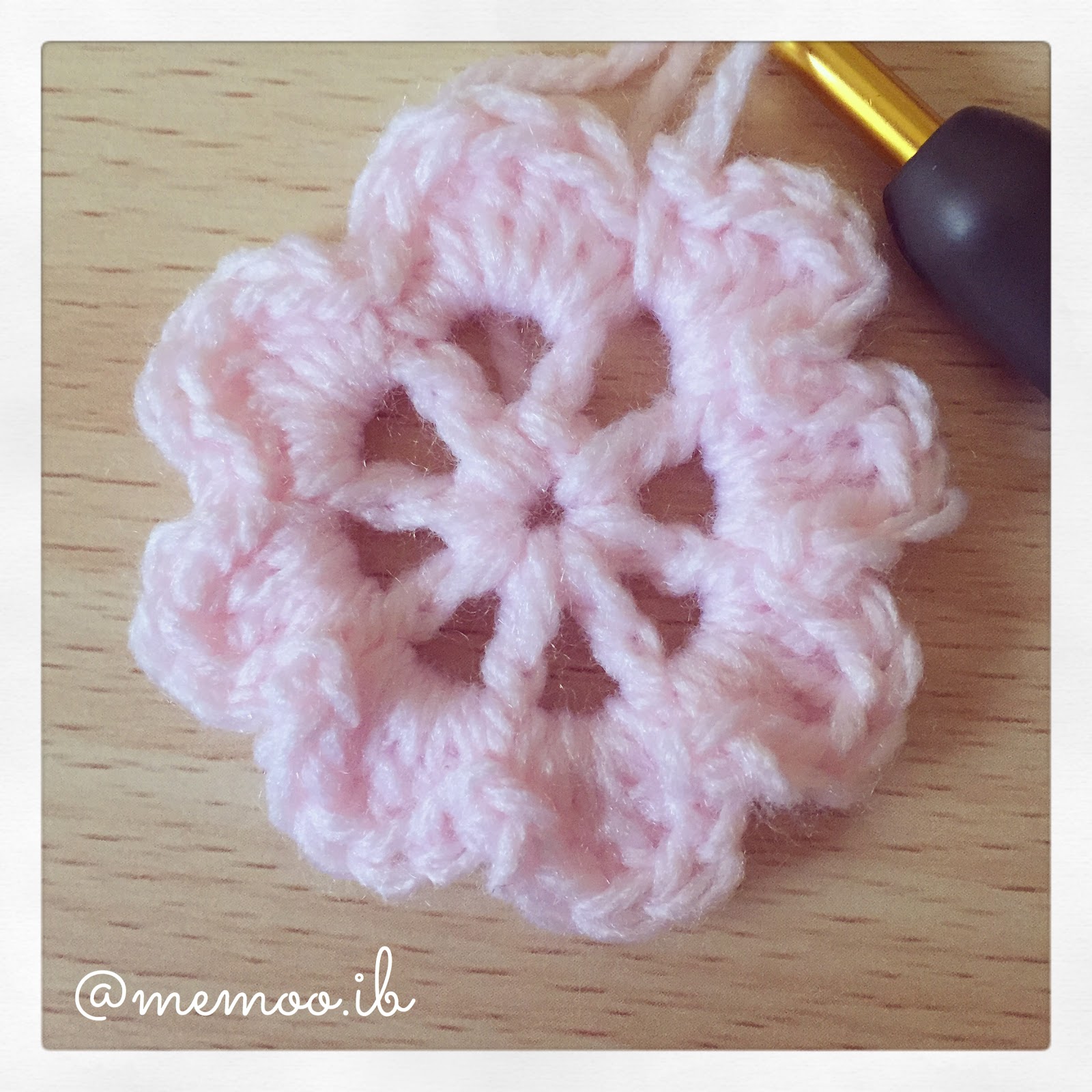 Maryam Crochet شرح بالصور مربع الورد