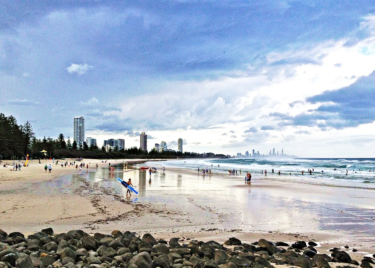 Gold-Coast-Surfers-Paradise-best-top-beaches-attractions-food-Broadbeach-Burleigh-Heads-things to do-places-travel-Queensland-Australia