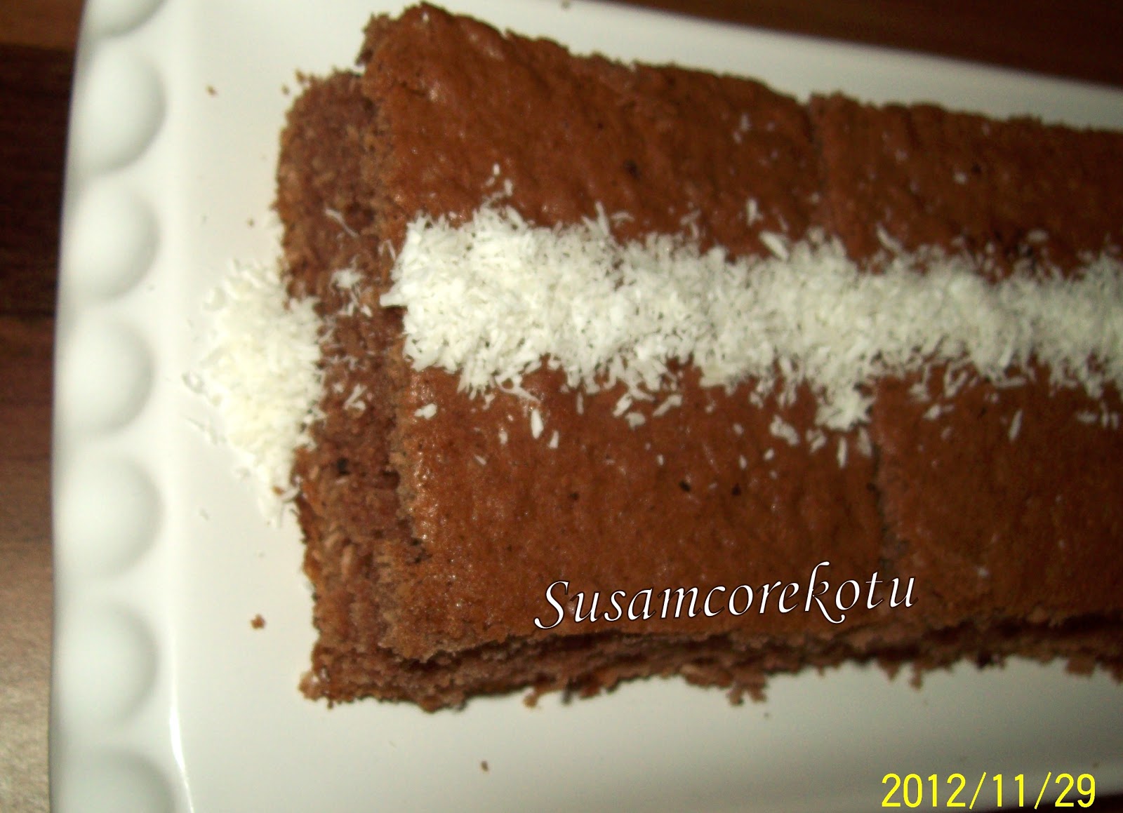 ÇAYLI VE HİNDİSTAN CEVİZLİ KEK Susam Çörek Otu Denenmiş Tarifler