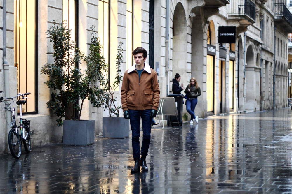 BLOG-MODE-HOMME-manteau-masculin-aviateur-hiver-meilleur-gant-cuir-marks-and-spencer-pull-cachemire-caban-marron-col-mouton-dandy-viril-bordeaux-paris