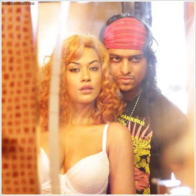 Mumaith Khan Sex Video - Mumaith Khan Sexy Personal Stills : Exclusive | Movieartists