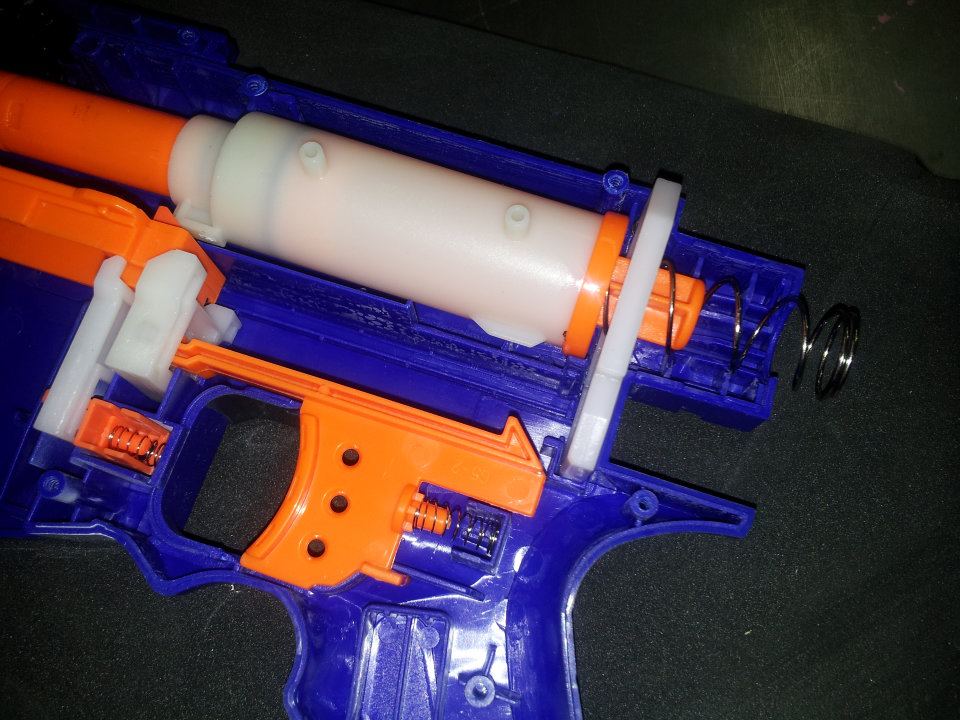 Urban Taggers.: N-Strike Elite Retaliator: Internals