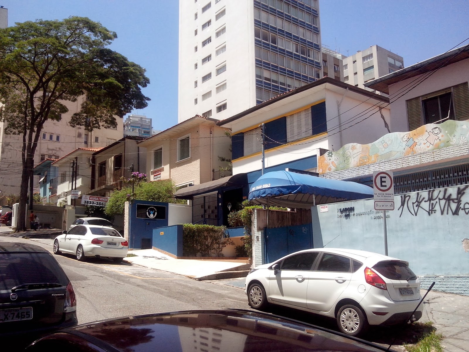 Espelhos Paralelos Série Sobrevivi Rua Tinhorão