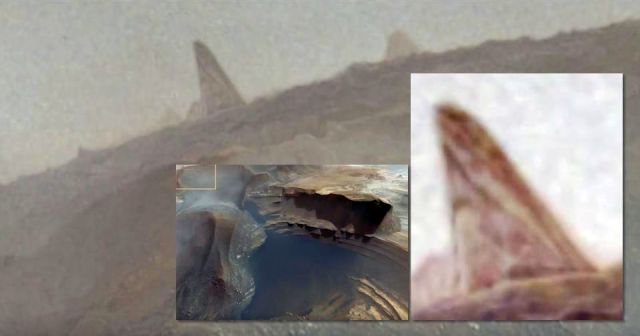 Huge Monolith Captured By NASA’s Mars Reconnaissance Orbiter Camera  Monolith%2BNASA%2BMars%2BReconnaissance%2BOrbiter%2BCamera