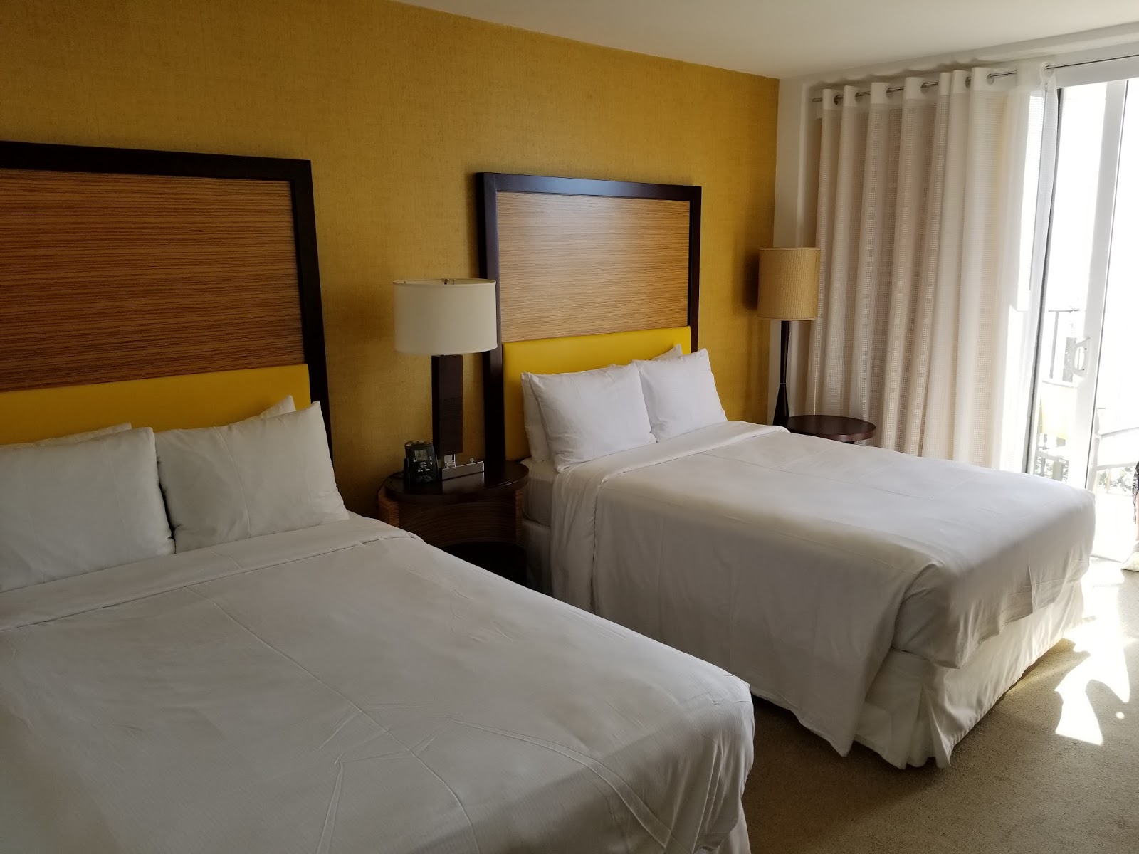 Hotel Room Review Hilton Waikiki Beach Hotel