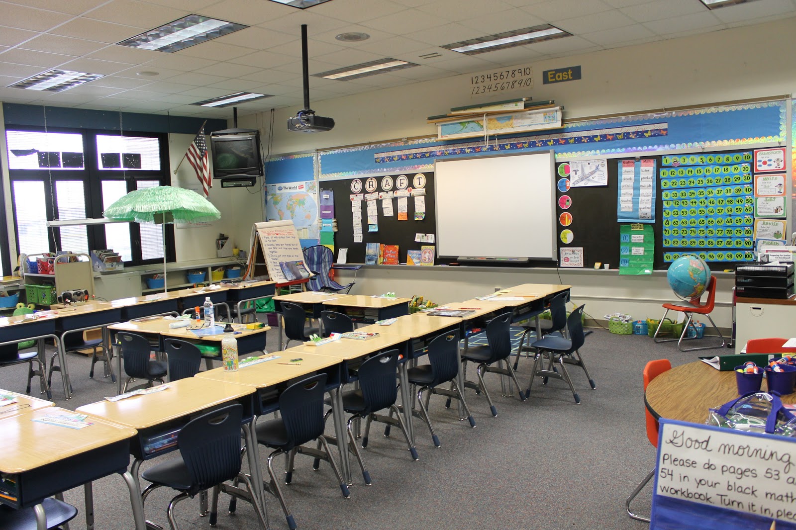 Luckeyfrog's lilypad: starting the clutter-free classroom project- the  before pictures!