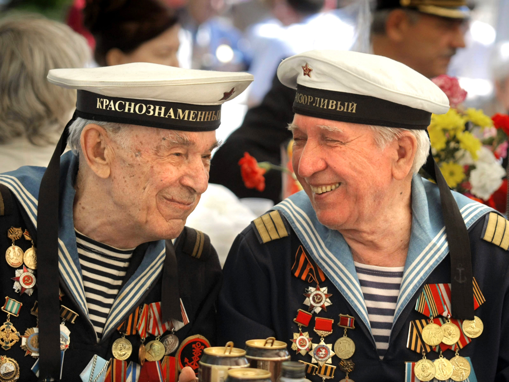 С днем победы. Достойны мы дедов 6. Достойны мы дедов 6. "всегда война". Книга всегда война.