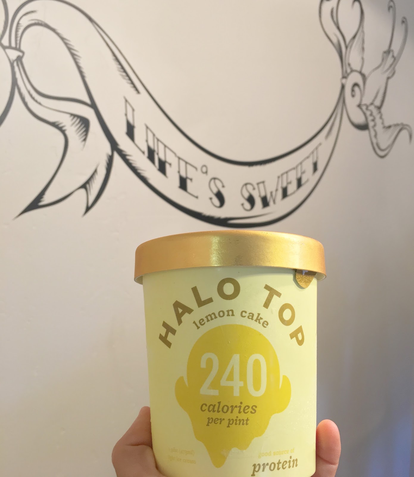 Carlee McDot REVIEW Halo Top Creamery {17 Flavors}