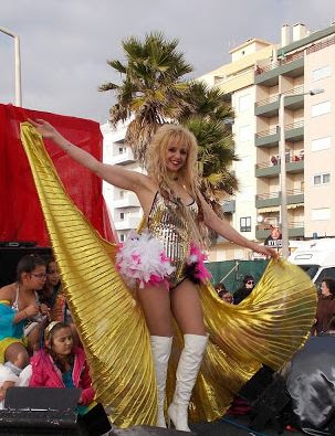 http://paginatres2.blogspot.pt/2017/02/flyer-promocional-do-carnaval-de.html