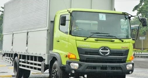 Jenis Ban Mobil Terbaik Untuk Truk dan Bus Nuroehi