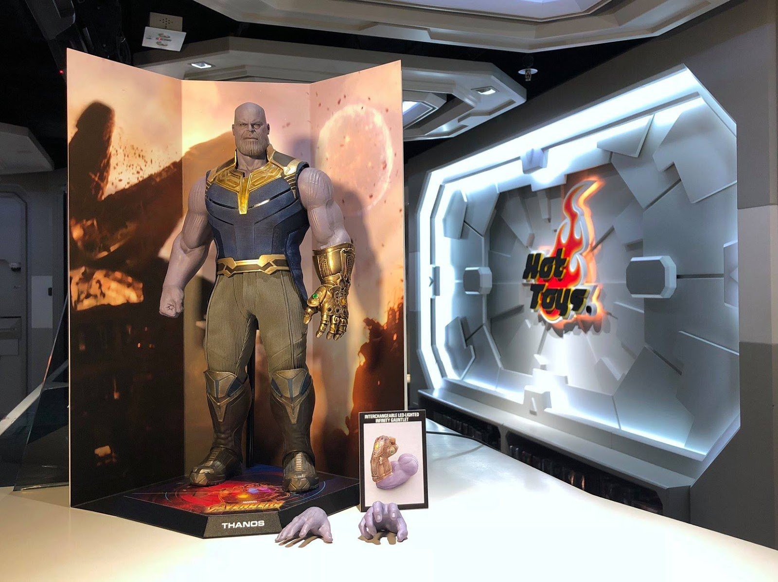 thanos hot toys price