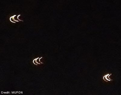 UFOs Over Willow Grove, Pennsylvania (1 of 3) 11-16-12
