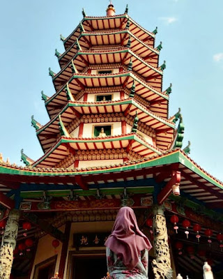 Pagoda Budha Ghayya Watu Gong