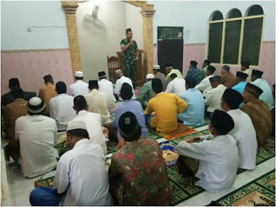 BABINSA NEWUNG LAKSANAKAN SHOLAT IDUL ADHA 1438 H DILANJUTKAN PEMOTONGAN HEWAN KURBAN