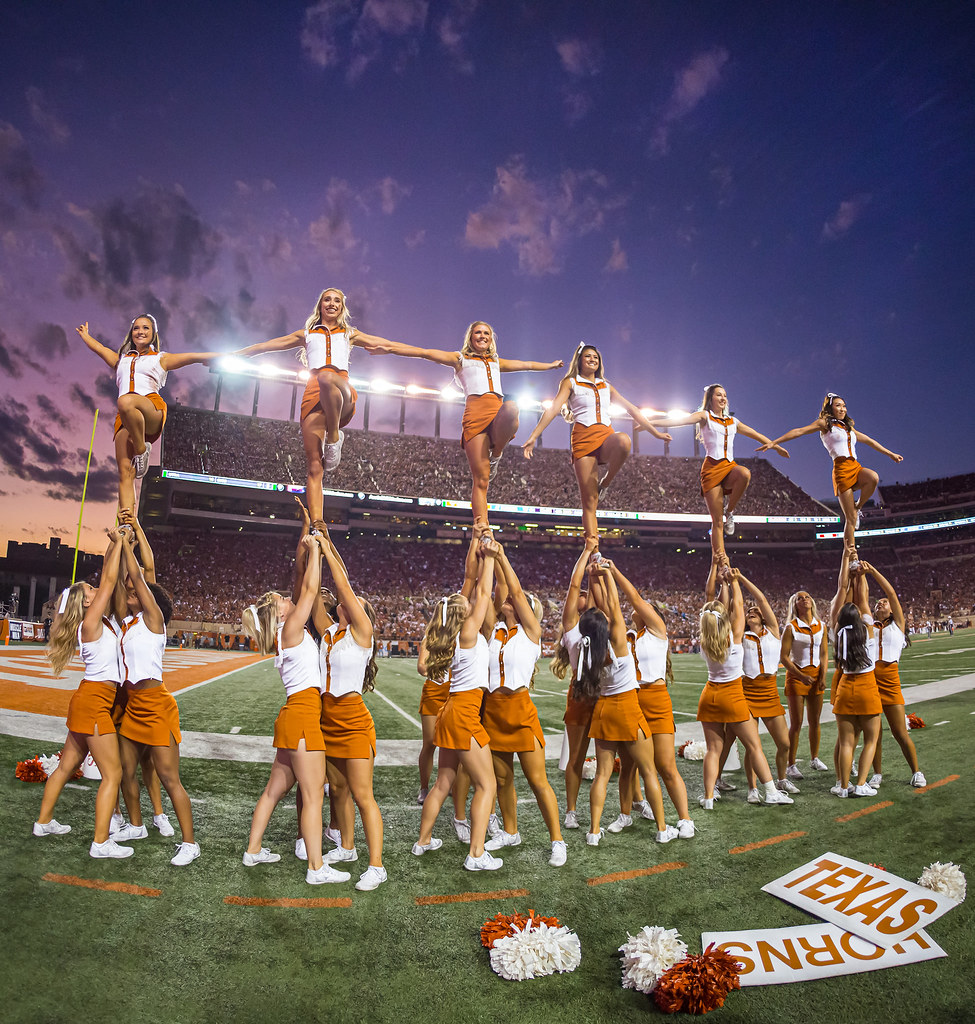 University of Texas Cheer and Pom | Texas Review | Ralph Arvesen