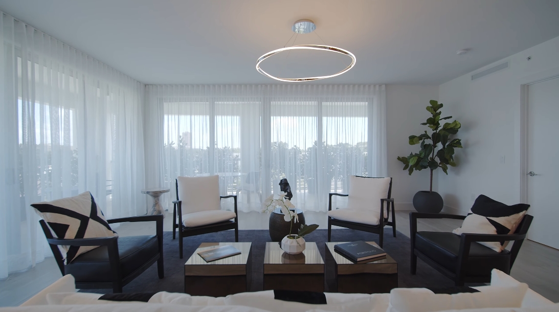 33 Interior Design Photos vs. Tour 327 E Royal Palm Rd #403, Boca Raton, FL