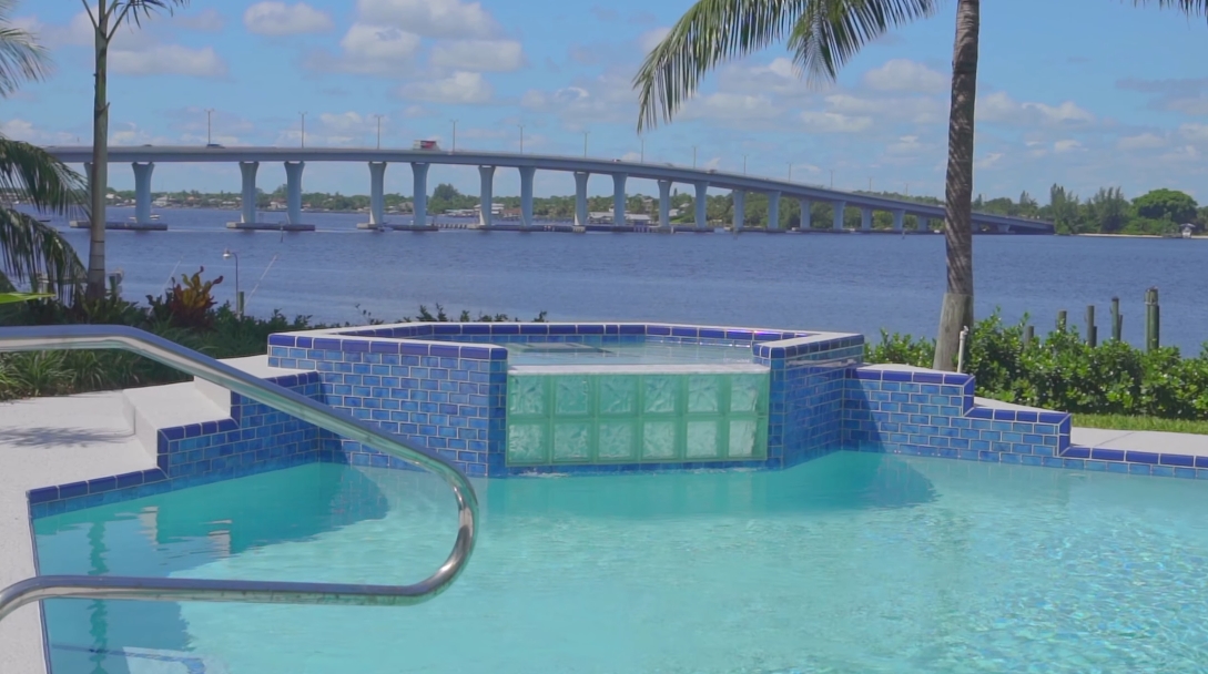 Tour 19 N River Rd, Stuart FL vs. 20 Interior Design Photos