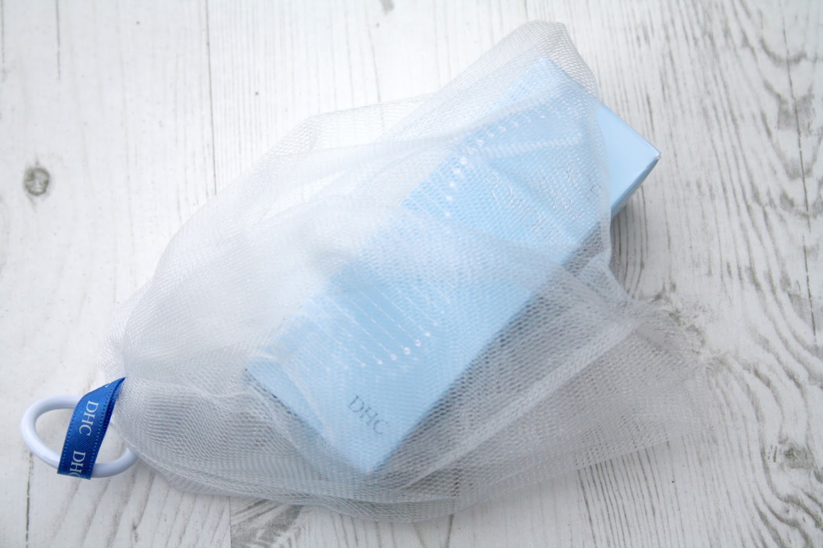 Beautyqueenuk A UK Beauty And Lifestyle Blog DHC Bubble Foaming Mesh