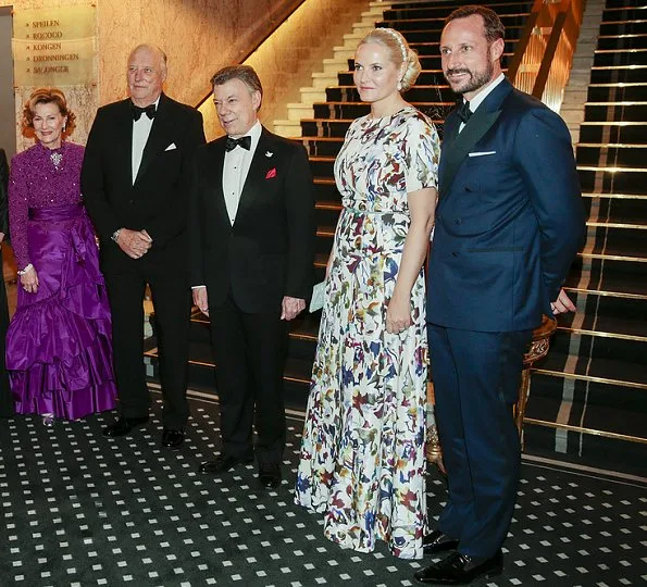 Queen Sonja, Crown Princess Mette-Marit attended the 2016 Nobel Peace Prize banquet. VBH Clutch, FWSS Dress