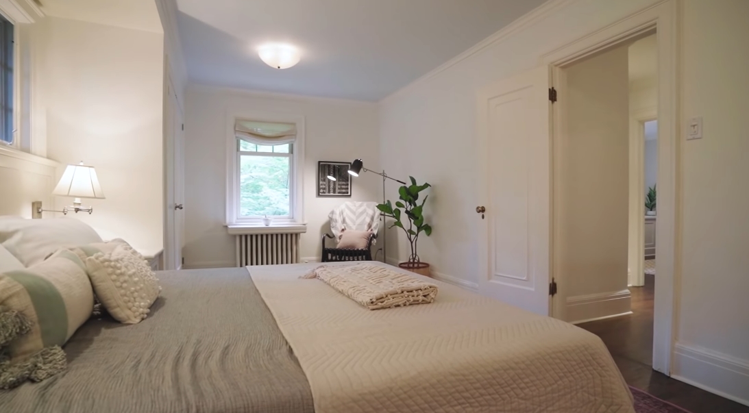 26 Interior Design Photos vs. 44 Old Bridle Path, Toronto Luxury Home Tour