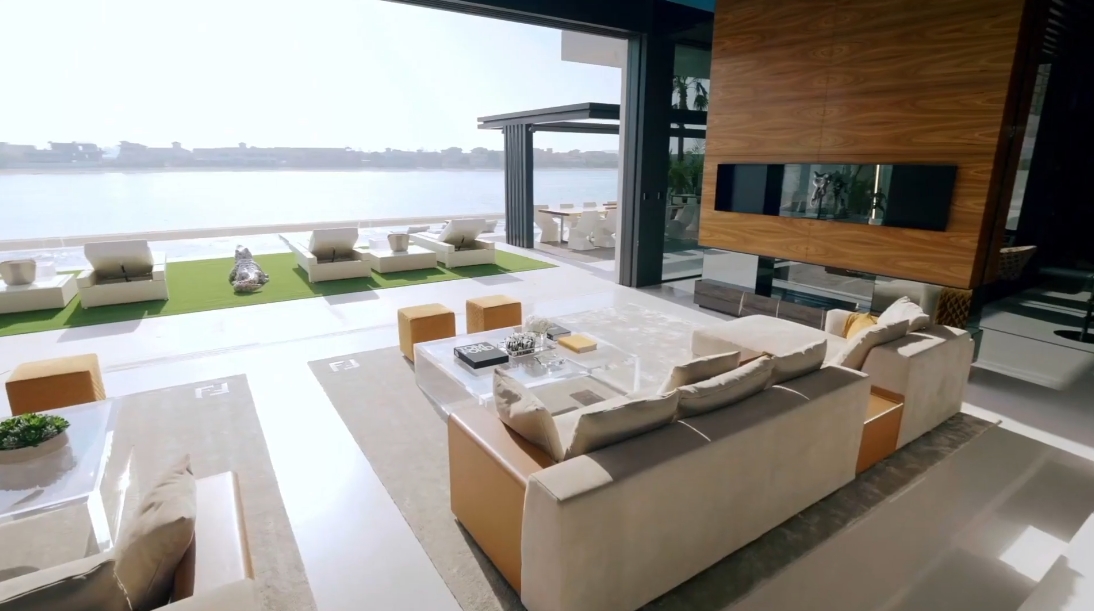 92 Interior Design Photos vs. ONE100, Palm Jumeirah Dubai Luxury Beach Mansion Tour
