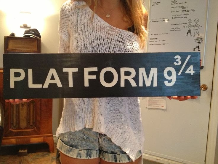 STONE HOUSE BURGUNDY DOOR Inspired by Brandy Melville