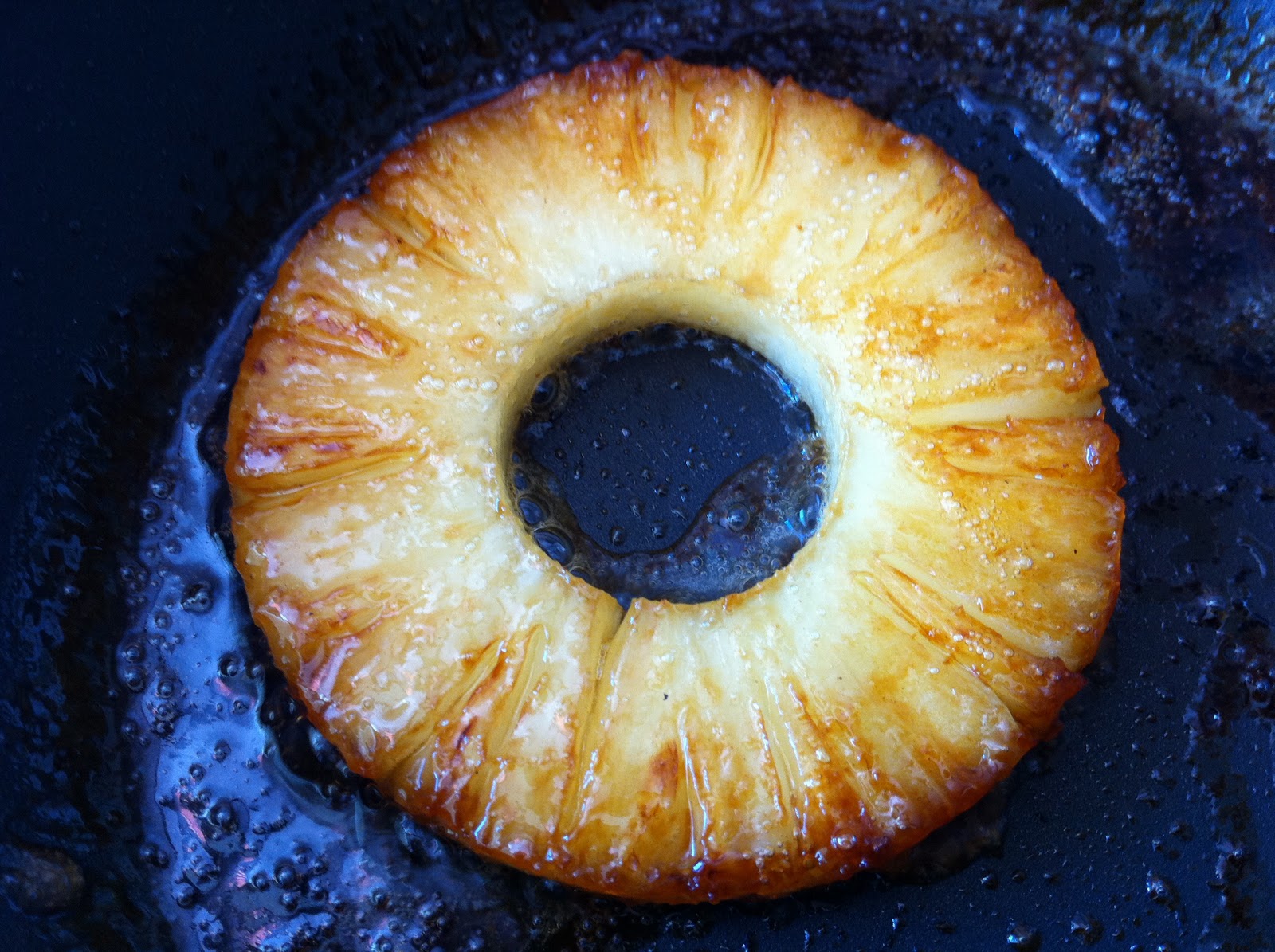 Las recetas de cocina de SofyLeon: Helado de queso con piña caramelizada