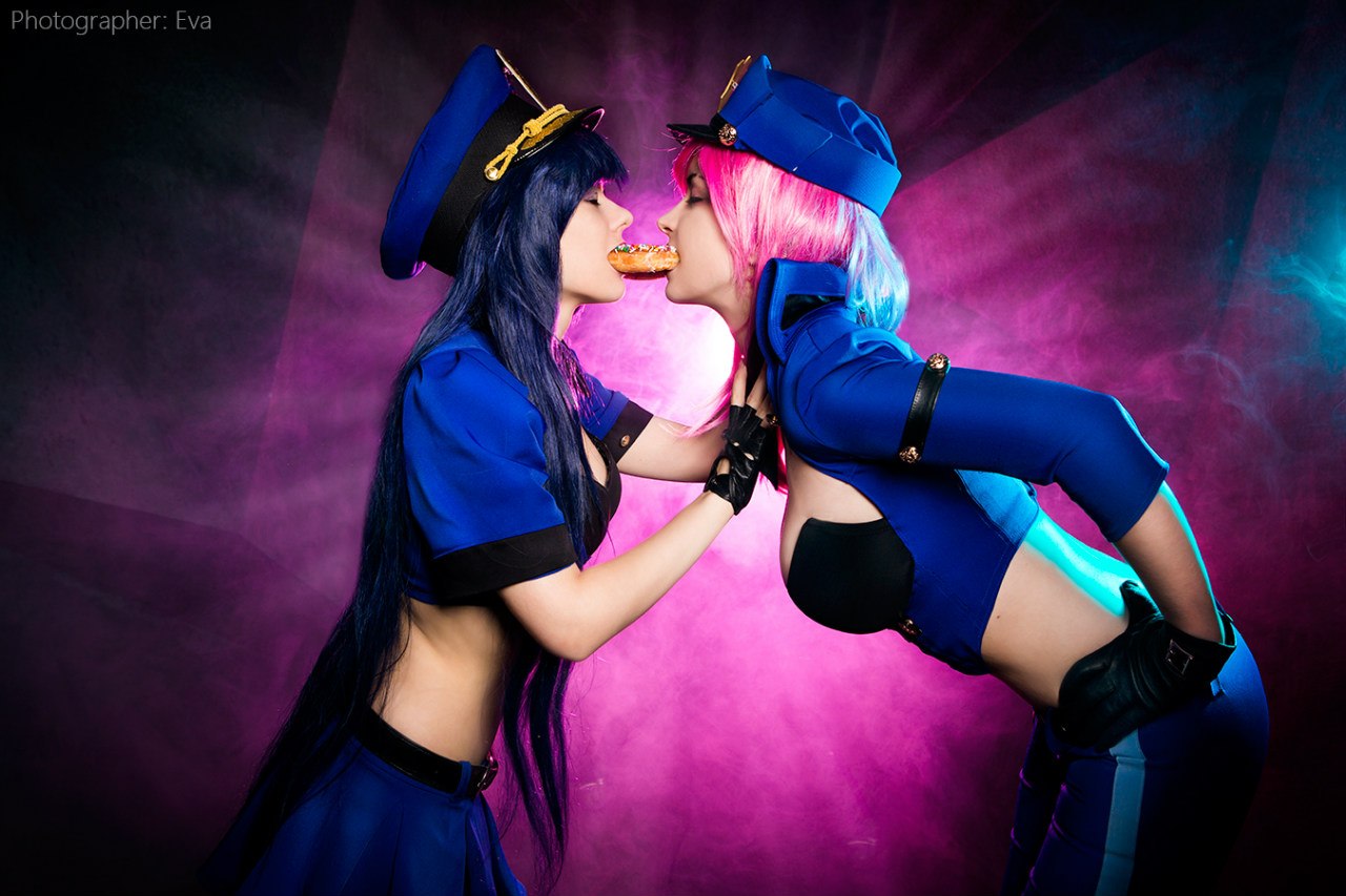 Cosplay League of Legends - Vi, Caitlyn.