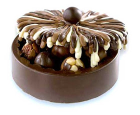 علب وأكواب من الشوكولاته تؤكل!