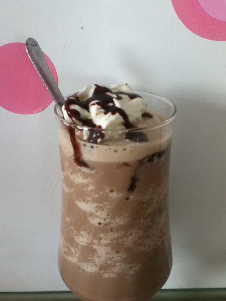Pretty Little Things: Iced Cappuccino Drink Recipe