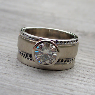 moissanite wedding rings