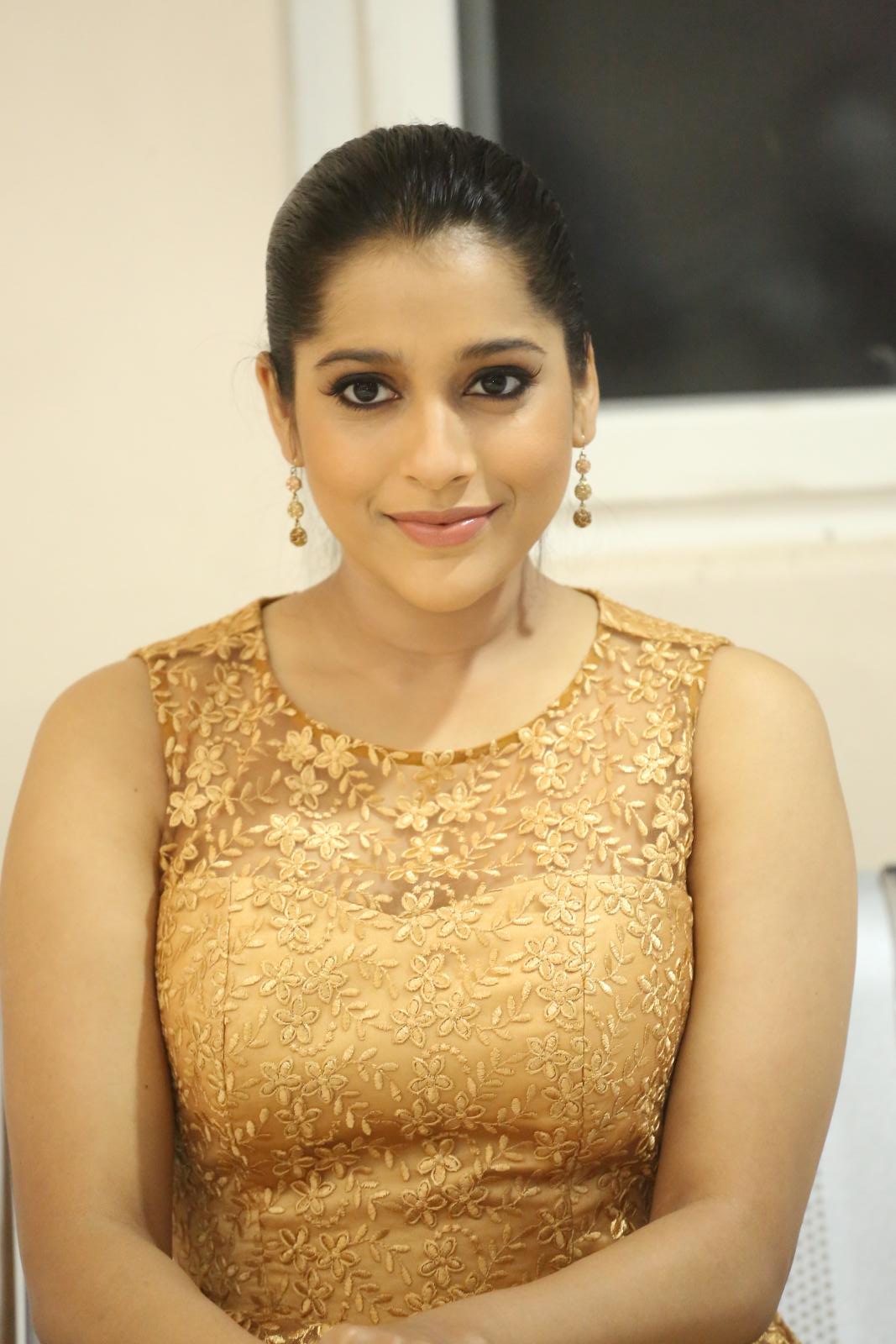 Tv Anchor Rashmi Gautam Latest Photo Shoot Stills Hot Actress Photos