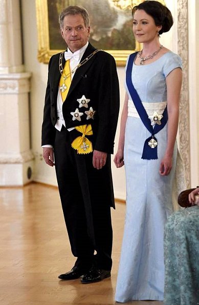 Queen Margretha, King Carl Gustaf, Queen Silvia, King Harald and Queen Sonja attended the gala dinner held at the Presidential Castle in Helsinki
