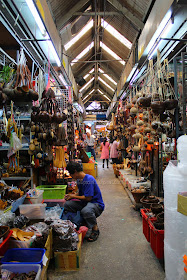 Spusht | Largest shopping market in Bangkok
