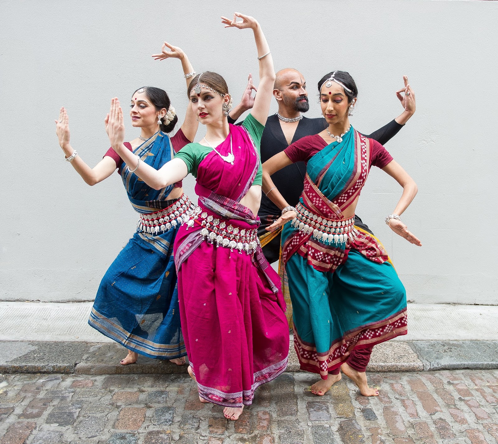 Индийские танцы чтобы похудеть в домашних условиях