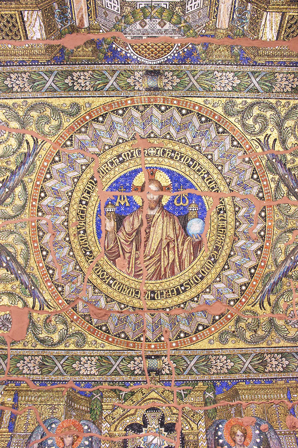 Gold mosaic tiles at the Kaiser Wilheim Memorial Church in Berlin - travel & lifestyle blog