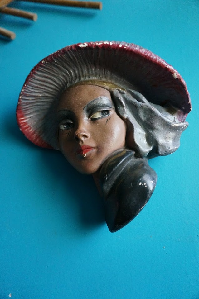 tête en céramique années 50 , ce n'est pas Cortendorf  50s wall head mid century vintage 1950s ceramic
