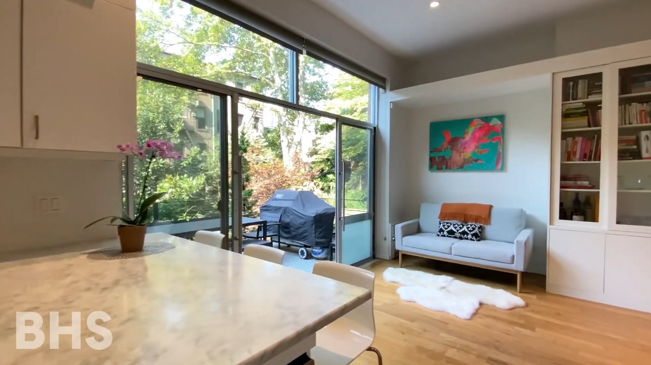 10 Photos vs. 362 State St, Brooklyn, NY Townhouse Interior Design Tour