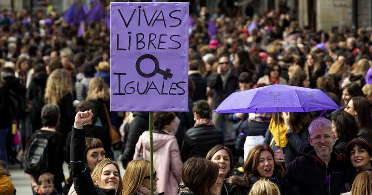 Mujeres en Marcha en la radio argentina La Tribu en el Encuentro de
