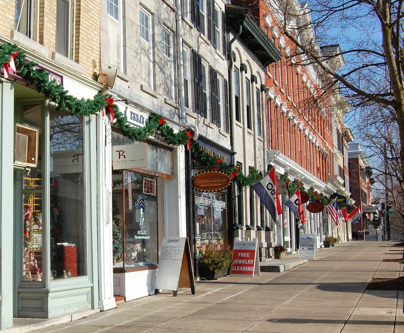 Downtown Decorations, Inc. Cazenovia, New York