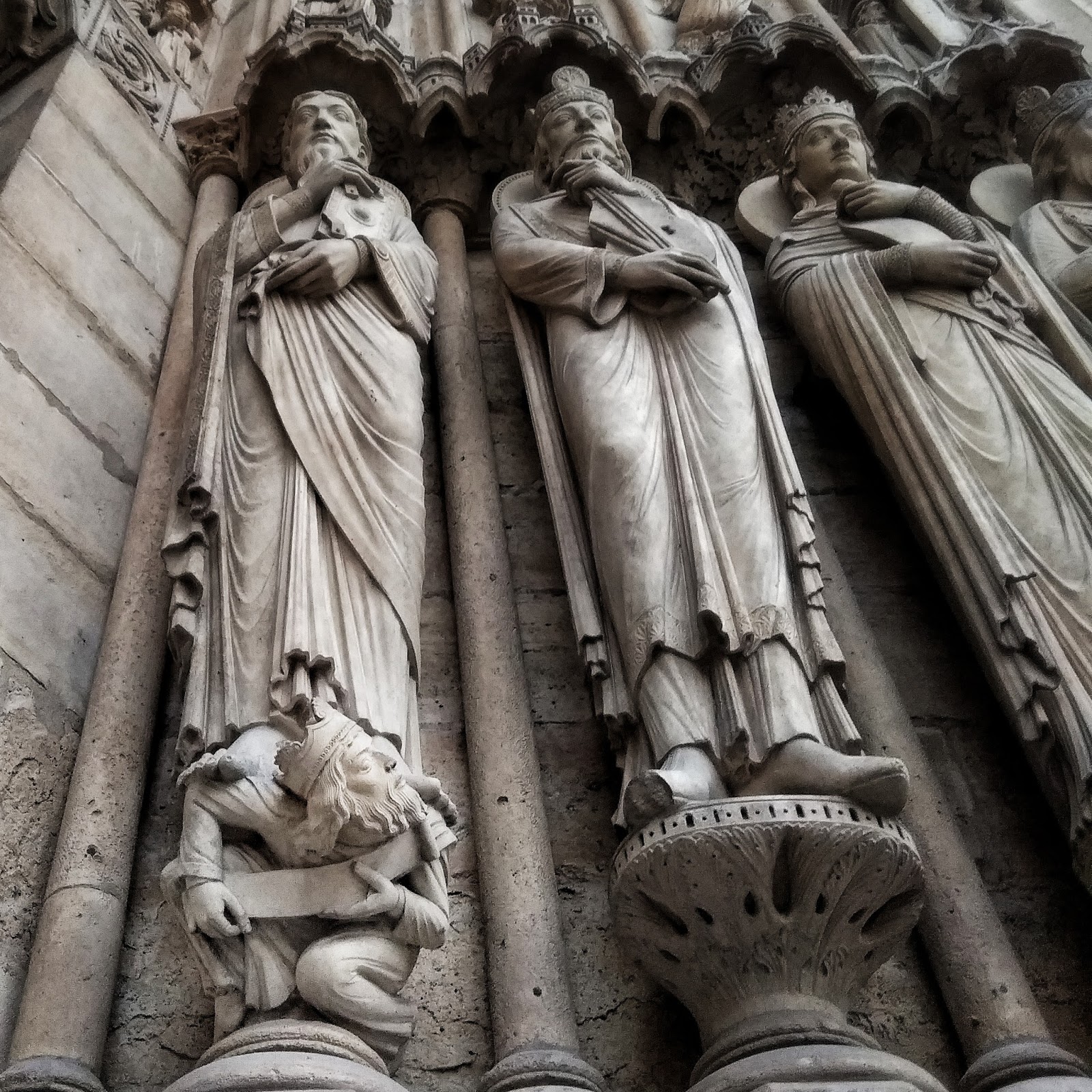 Başpiskopos önemli bir kilise düzenidir Başpiskopos önemli bir kilise düzenidir