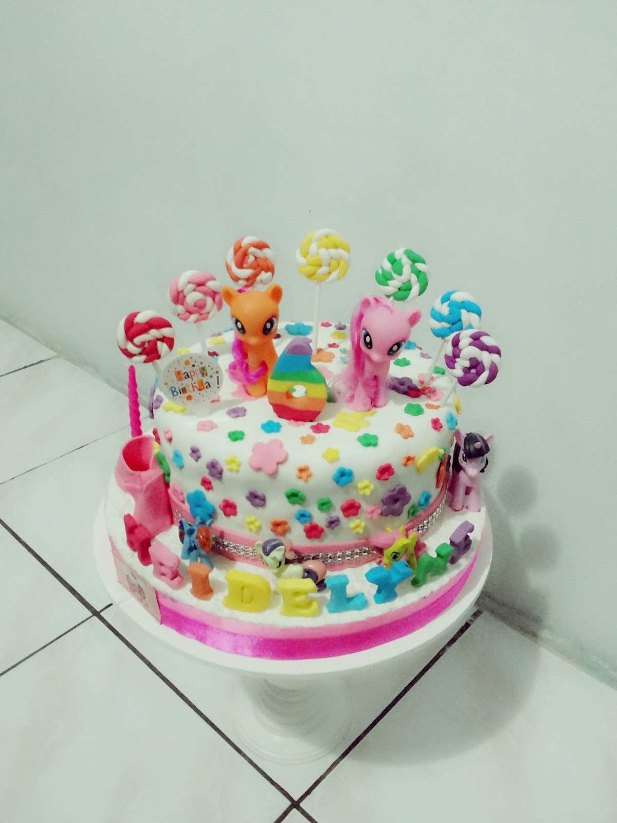SAGITARIUS CAKE SHOP: KUE ULANG TAHUN LITTLE PONY