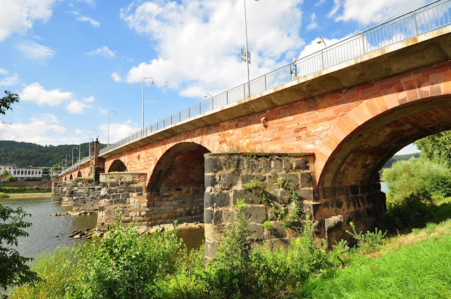 rzymski most w Trewirze (Römerbrücke)