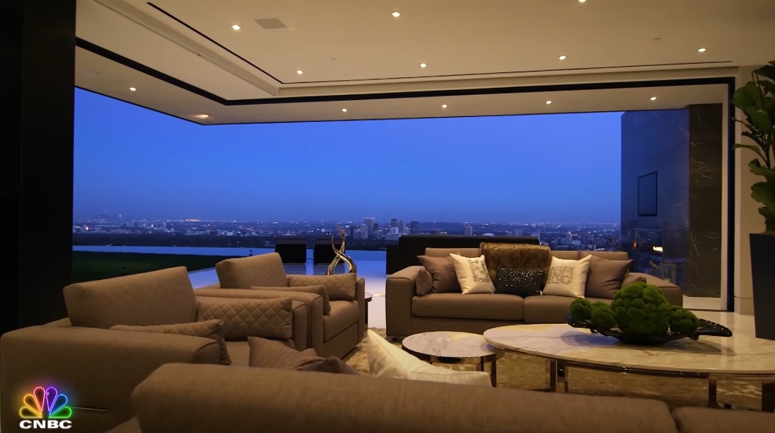 66 Interior Design Photos vs. Michael Jordan's Chicago & Bel Air Mega-Mansions Tour | Secret Lives of The Super Rich