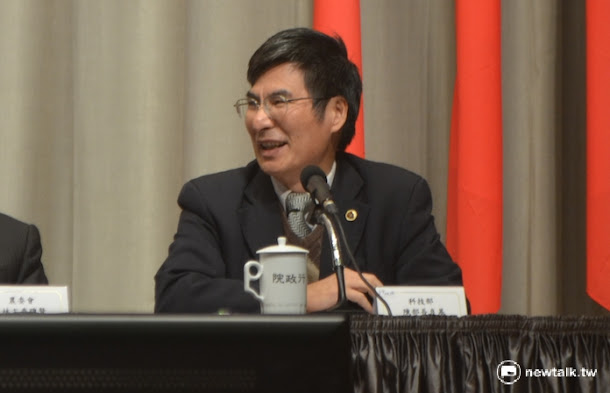 科技部長陳良基今(30)日於立法院答詢表示，經過近2個月的校調後，福衛五號的所有功能都順利達成，照片清晰度及解析度已接近當初設定的目標。
