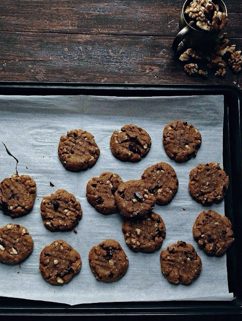 flourless maple walnut peanut butter cookies | une gamine dans la cuisine