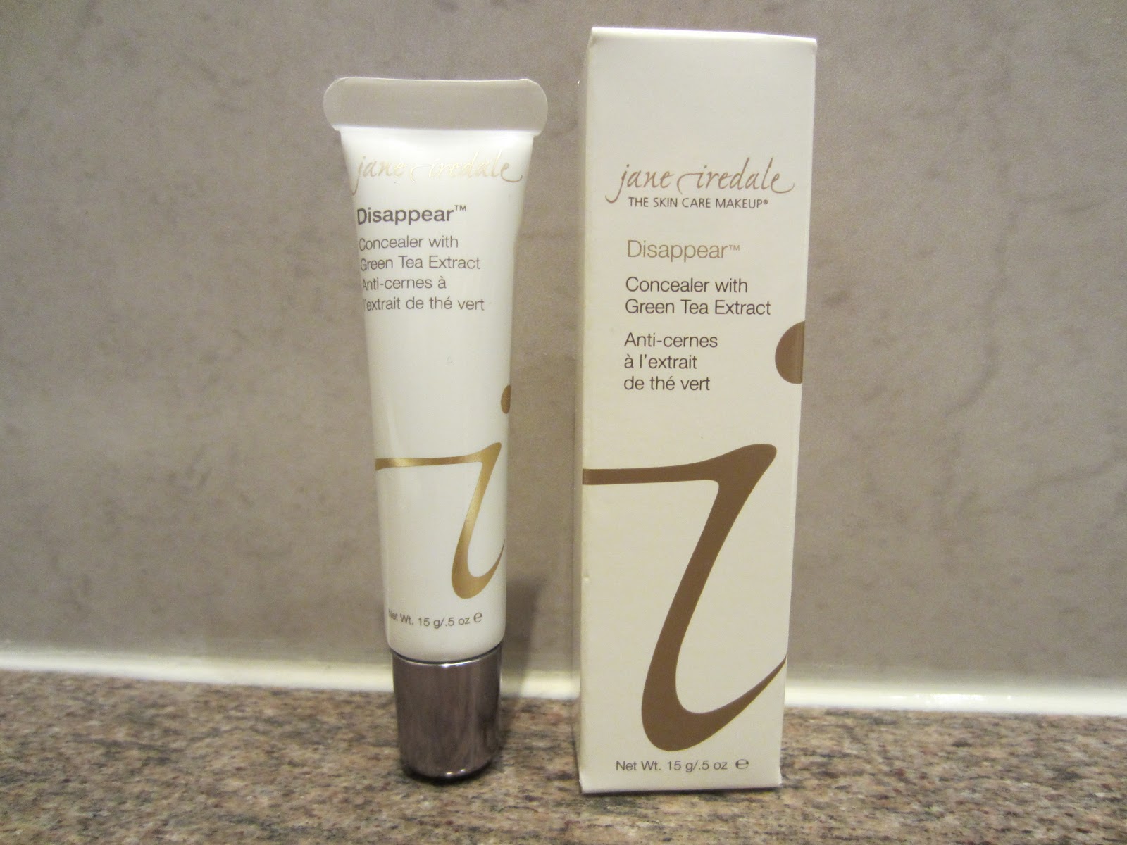 Live It, Love It, Green It Jane Iredale Disappear™ Concealer with